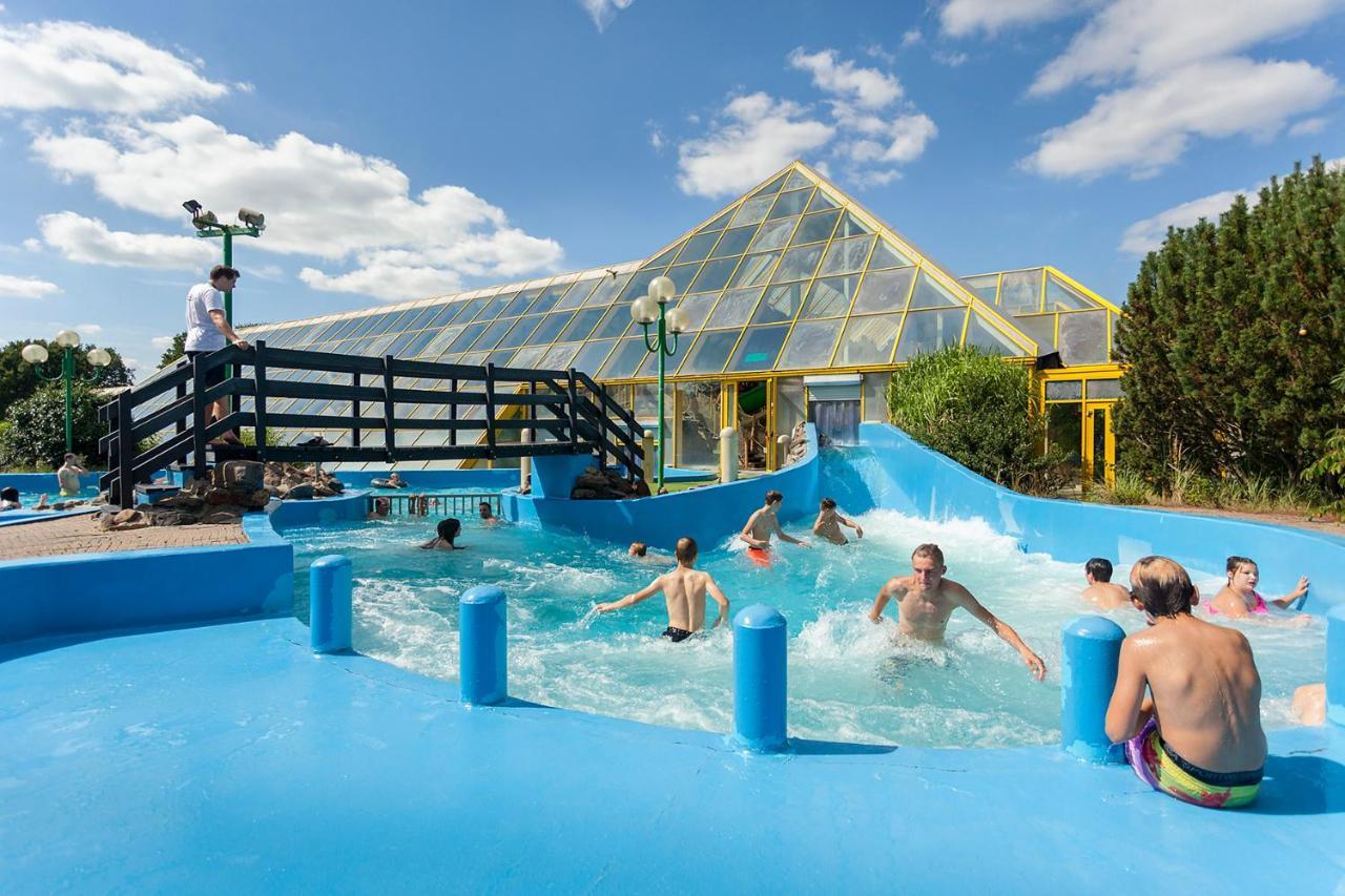 Hotel Oostappen Vakantiepark Hengelhoef Nv Aan de Wolfsberg Exteriér fotografie