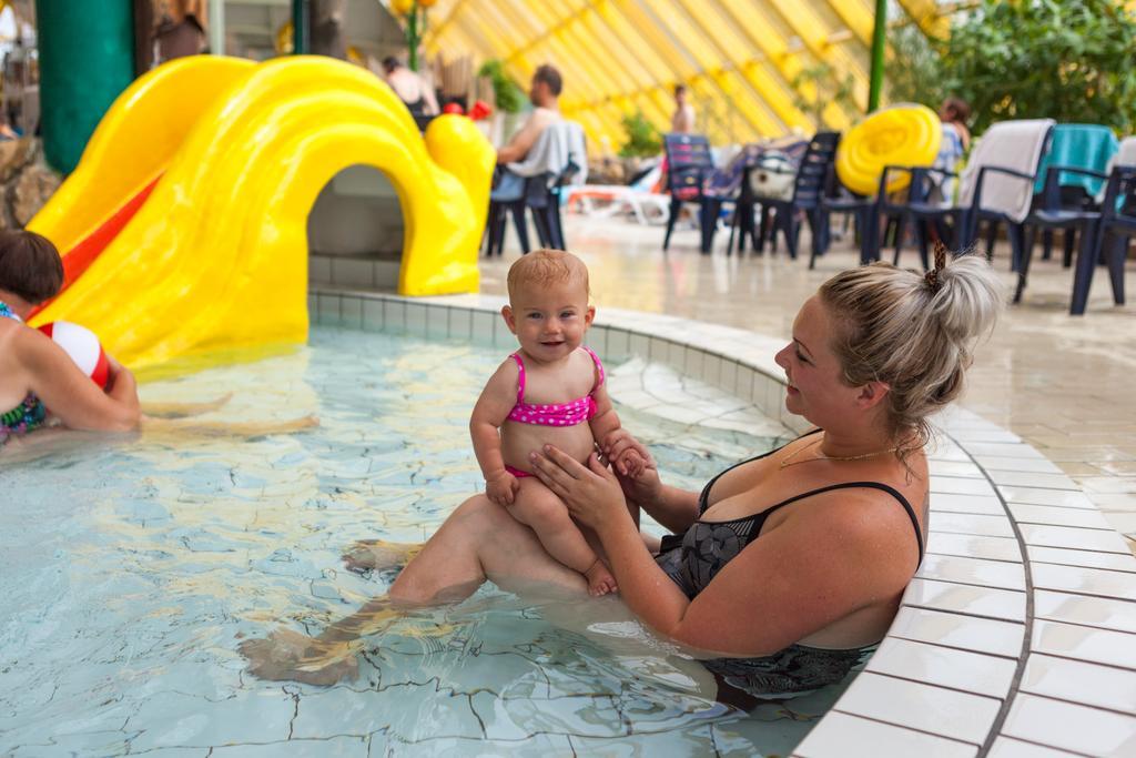 Hotel Oostappen Vakantiepark Hengelhoef Nv Aan de Wolfsberg Exteriér fotografie